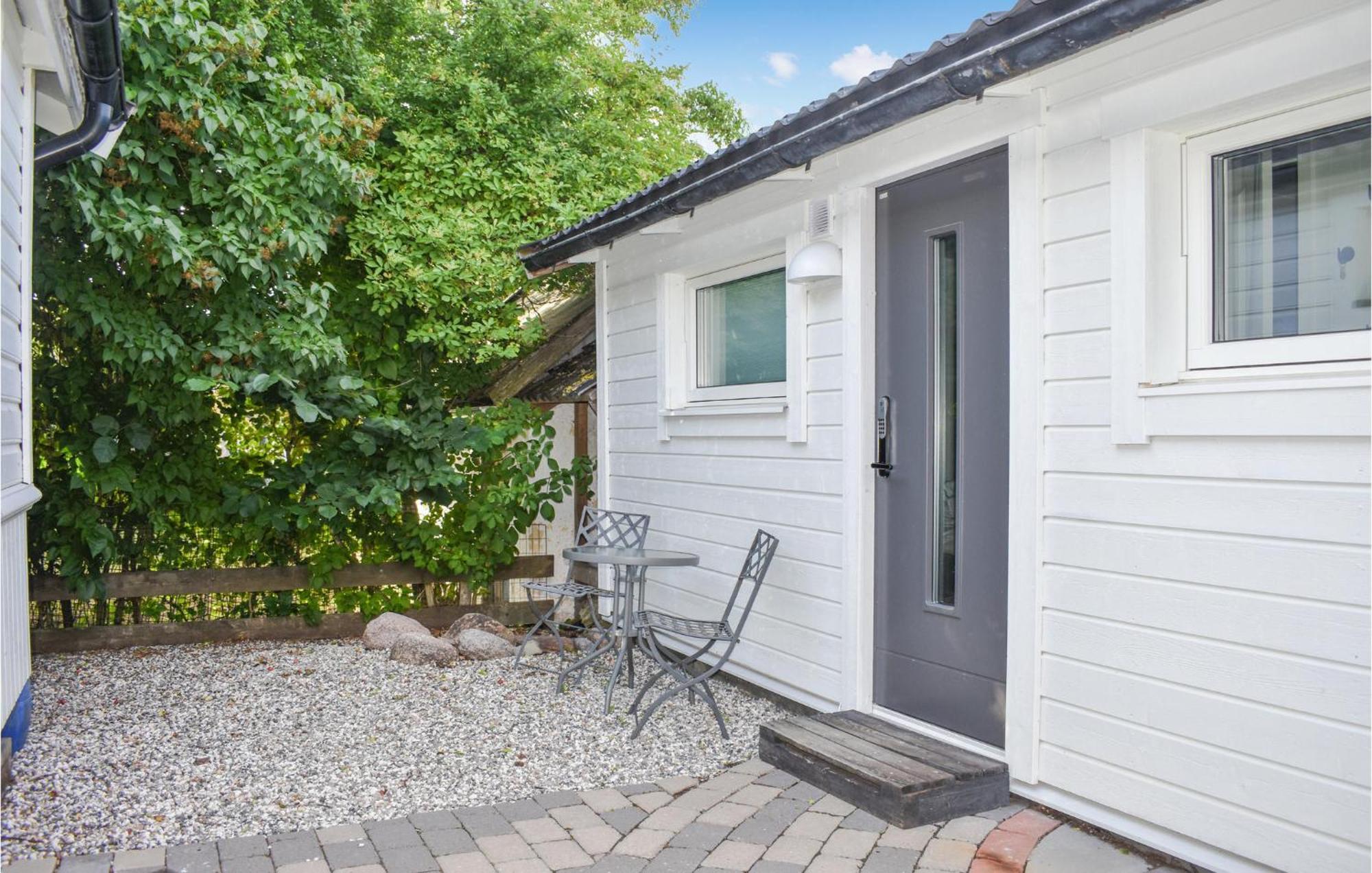 Gorgeous Home In Borgholm With Wifi Екстериор снимка